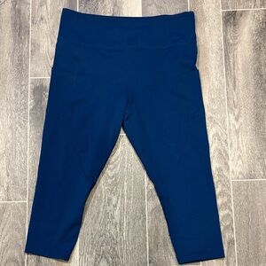 ZYIA Navy Crop Light n Tight Leggings